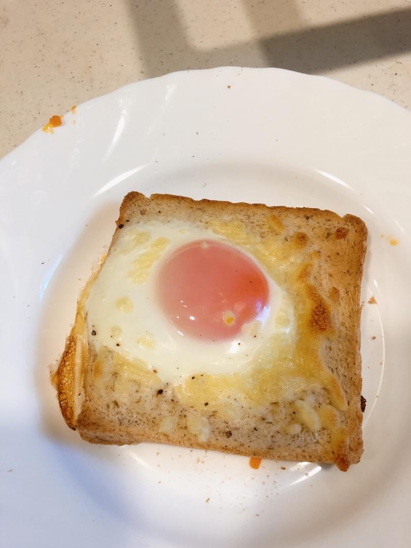 鸡蛋芝士烤吐司