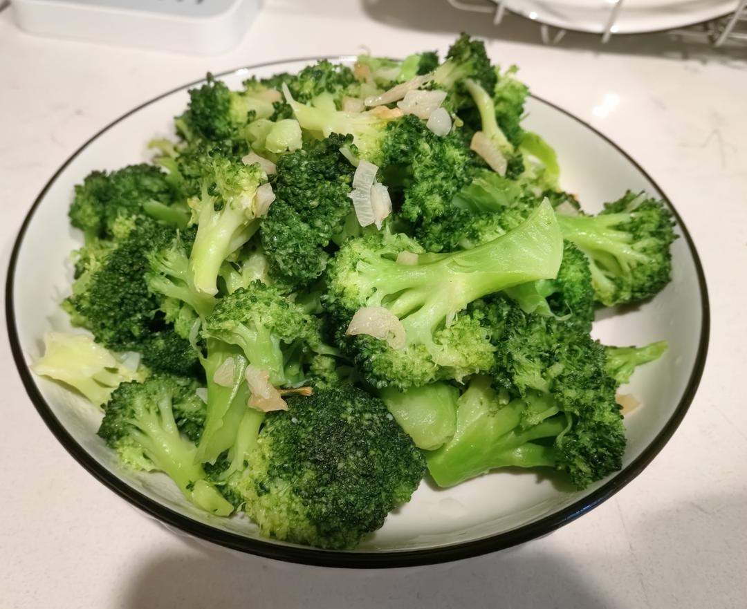 清炒西蓝花