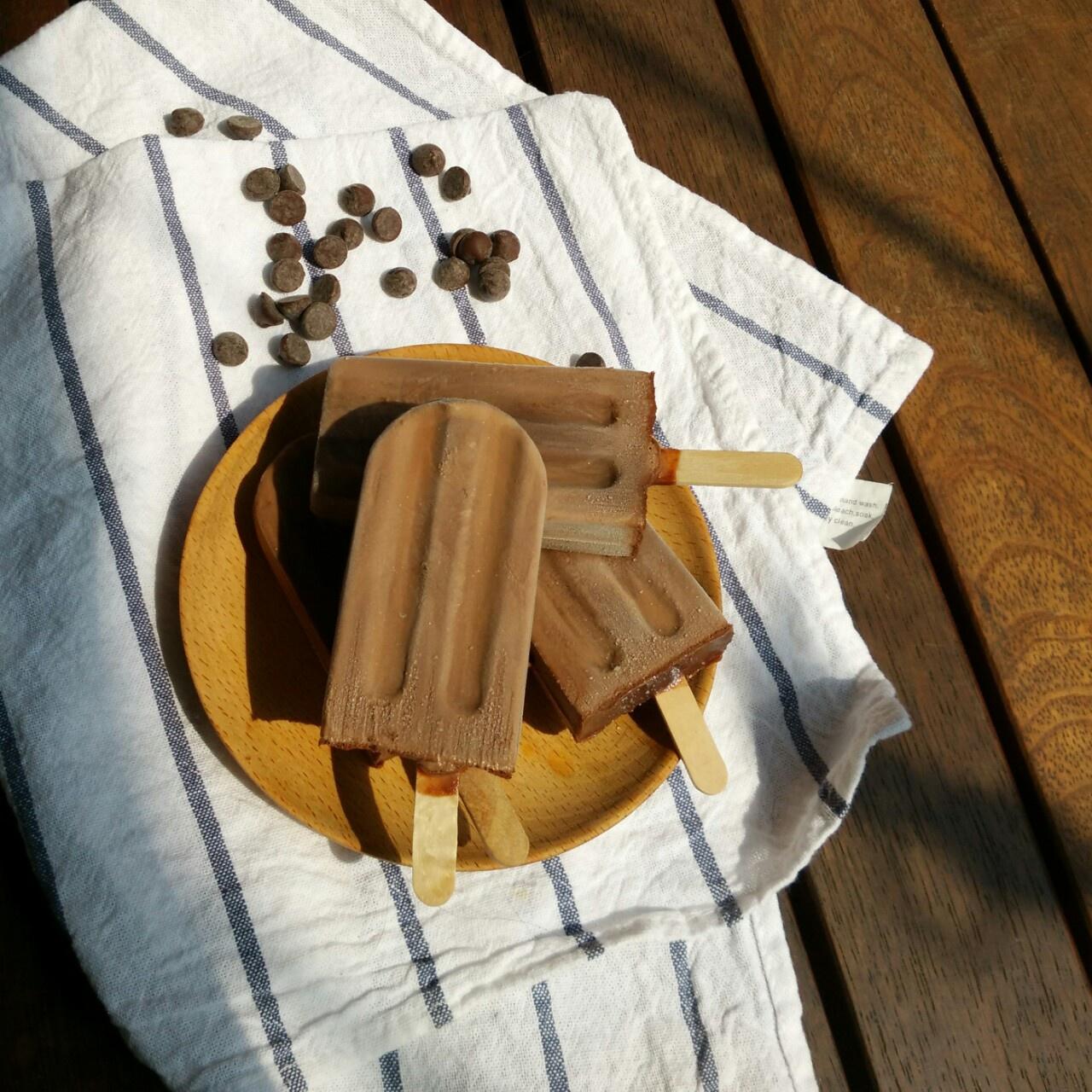 经典巧克力冰棍的做法