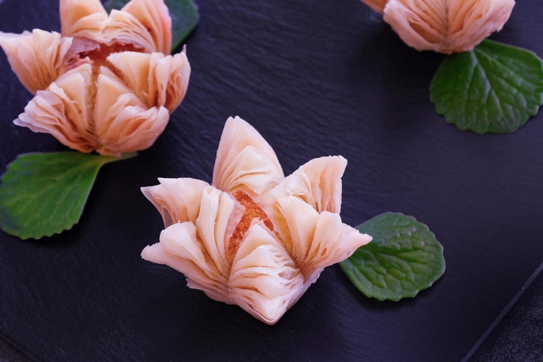 为春天🌿而生的菊花酥