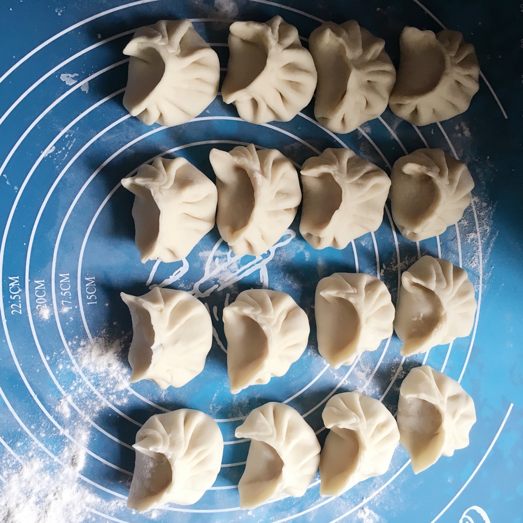 早餐来一锅香脆的生煎饺子