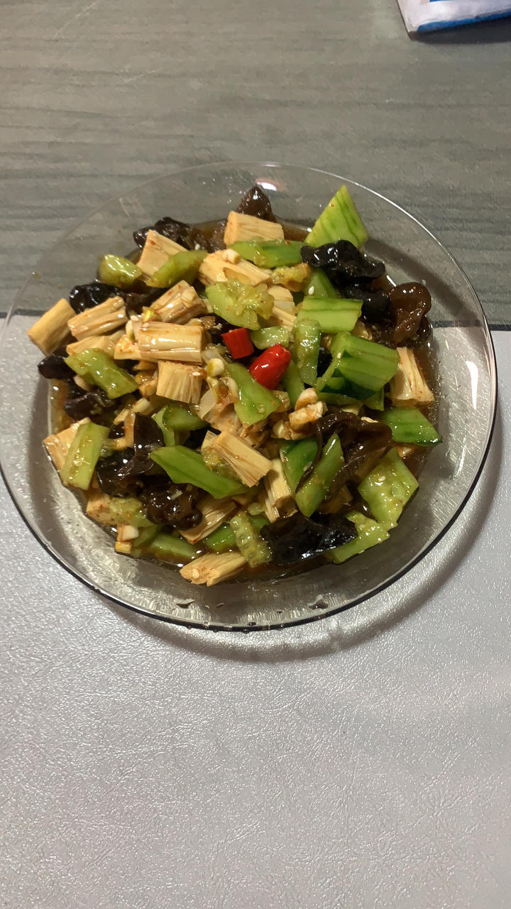餐桌必备的小凉菜，简单易做，10分钟就能搞定