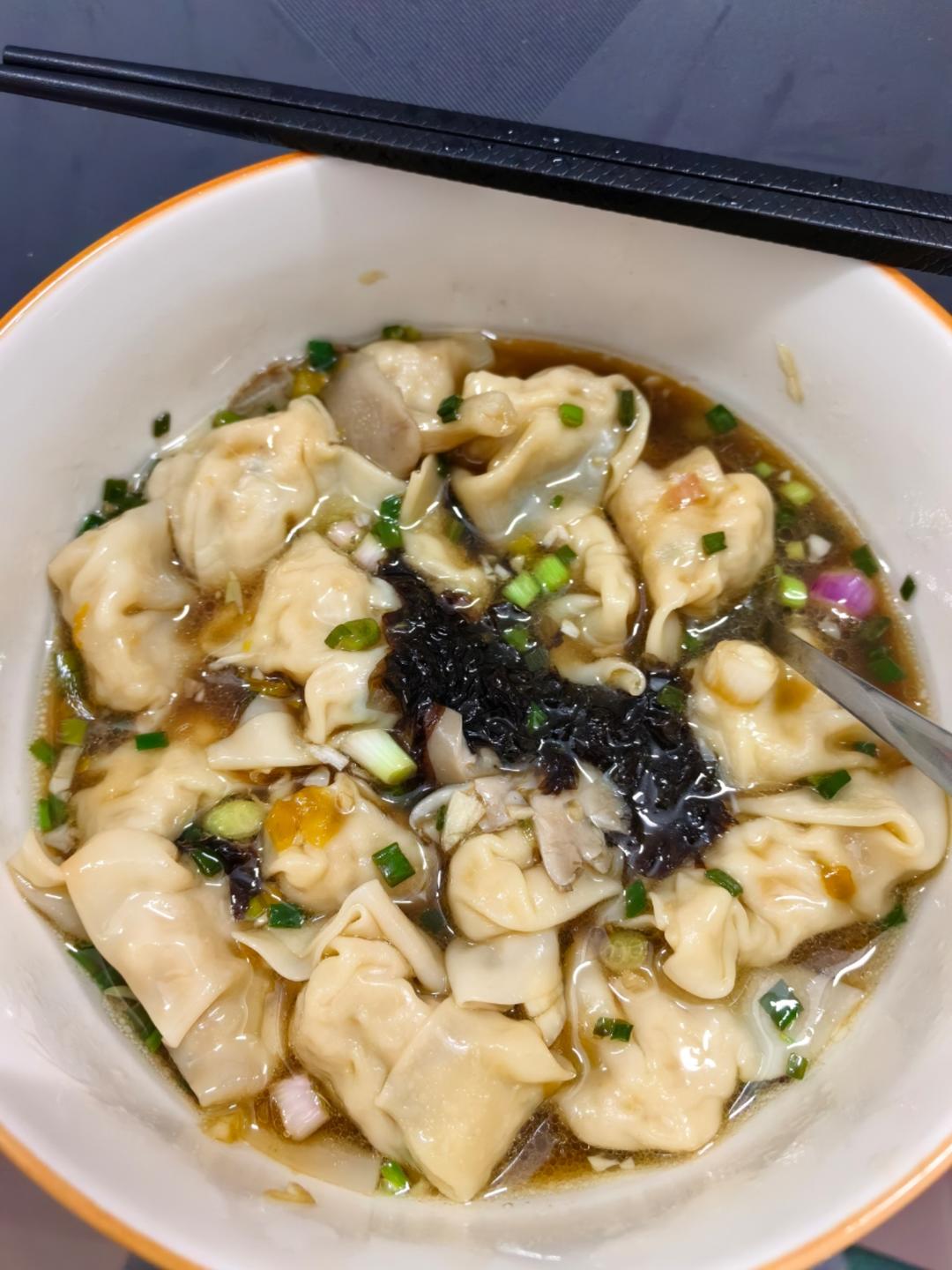 肉不柴的馄饨馅