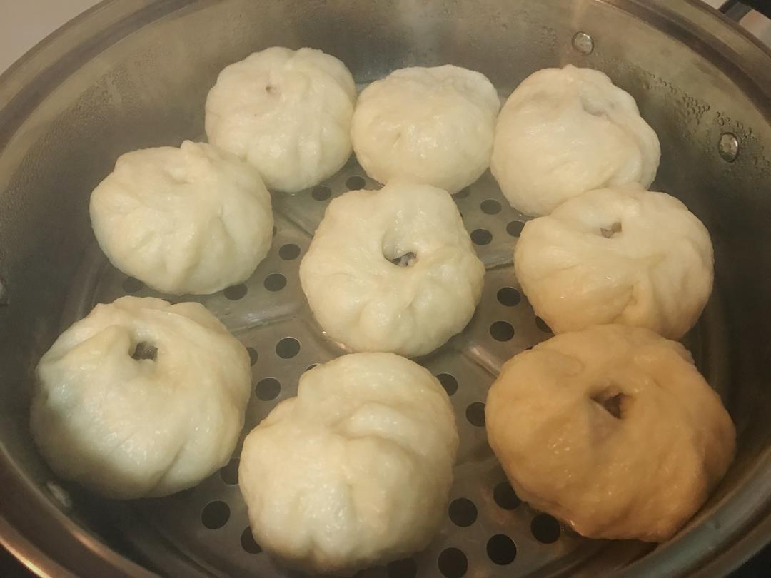 香菇鲜肉包子