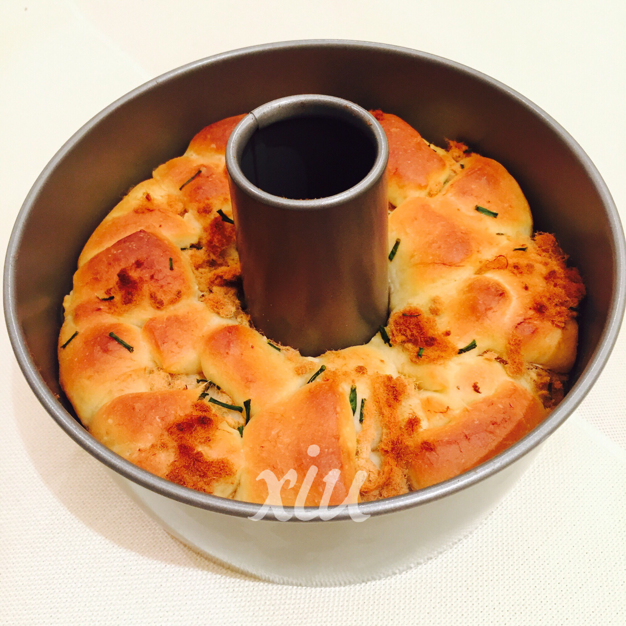 香葱肉松手撕面包