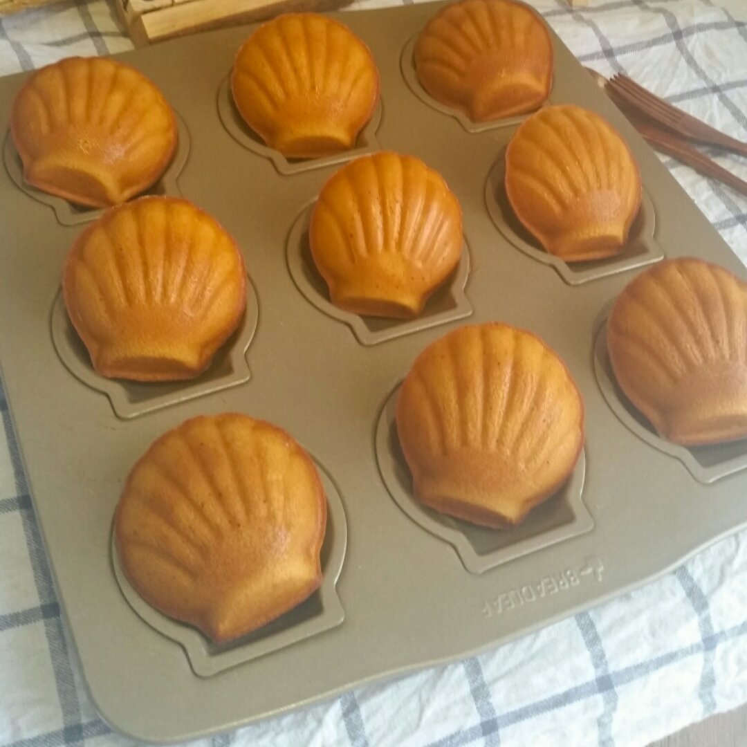 【视频食谱】太妃海盐玛德琳