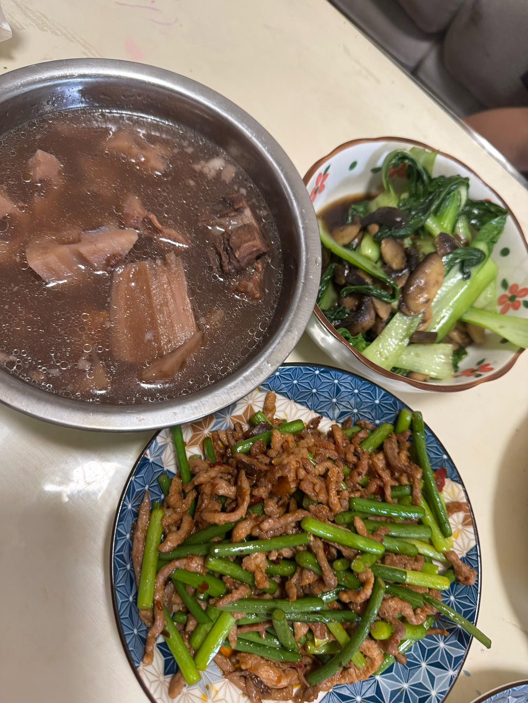 蒜薹炒肉丝
