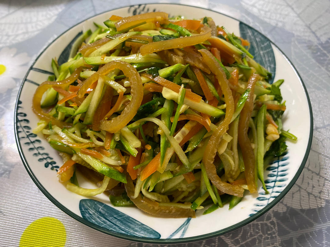 Q弹美味，满满胶原蛋白的凉拌猪皮