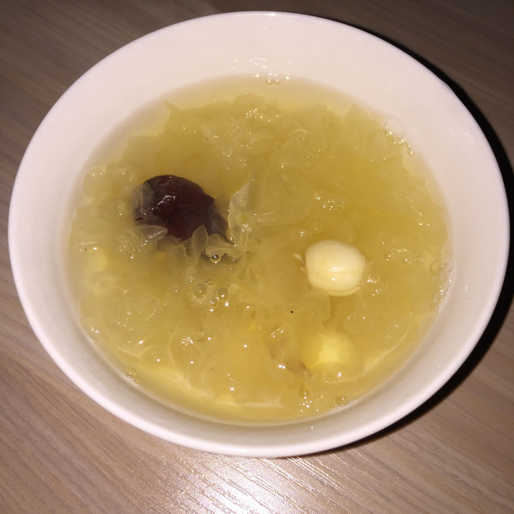 红枣银耳莲子羹