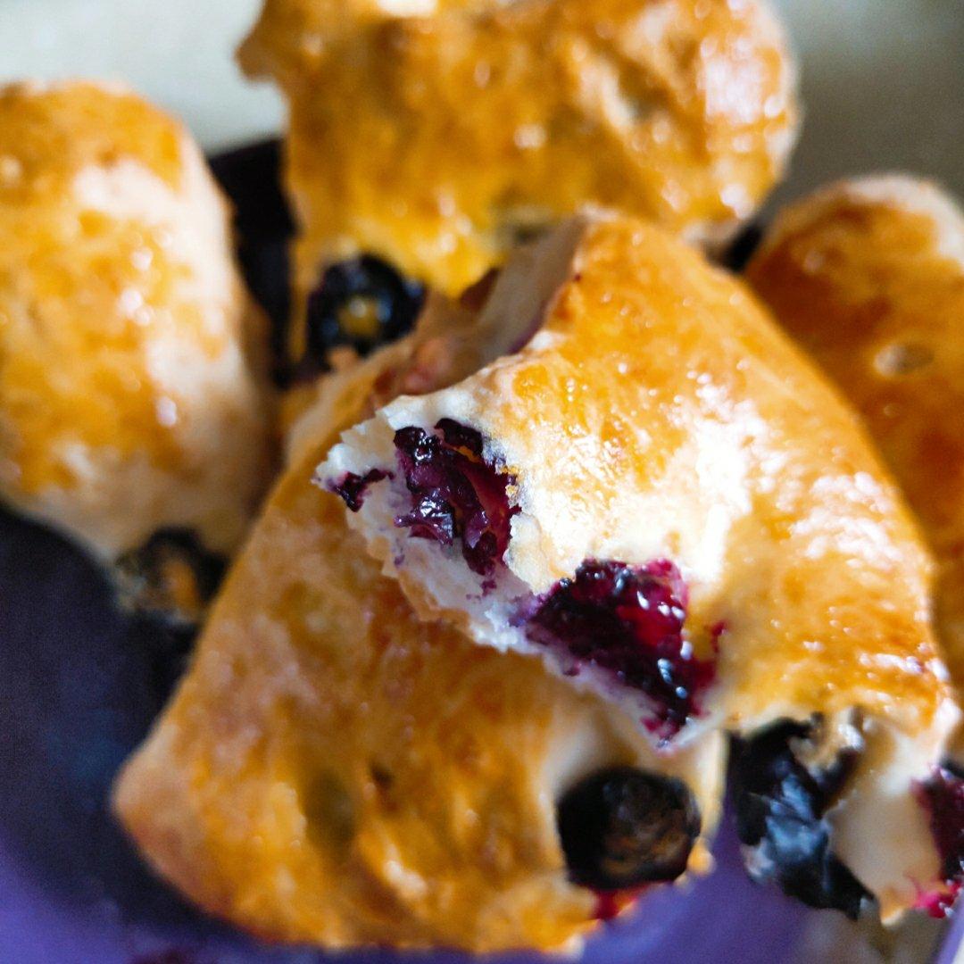 爆浆蓝莓司康Blueberry Explosion Scone