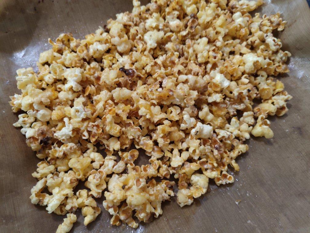 爆米花来了！！！超级简单易上手的焦糖/巧克力爆米花