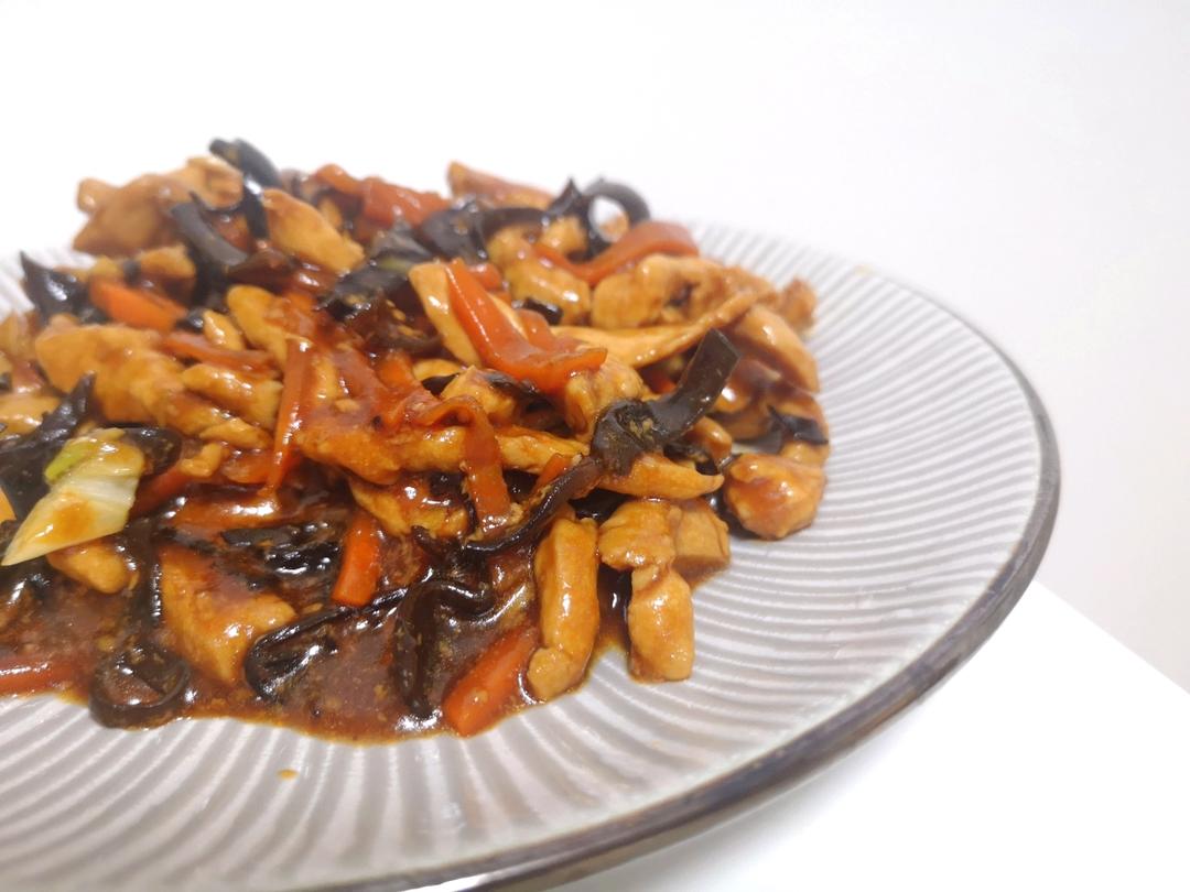 米饭🍚杀手鱼香鸡丝         （减脂期也可以吃）