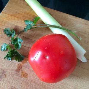 西红柿疙瘩汤的做法 步骤1