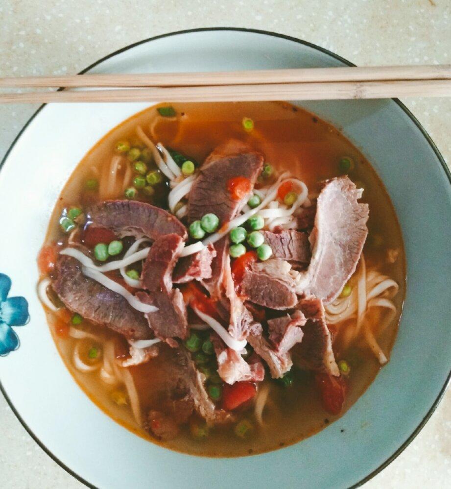 简单又好吃西红柿牛肉面