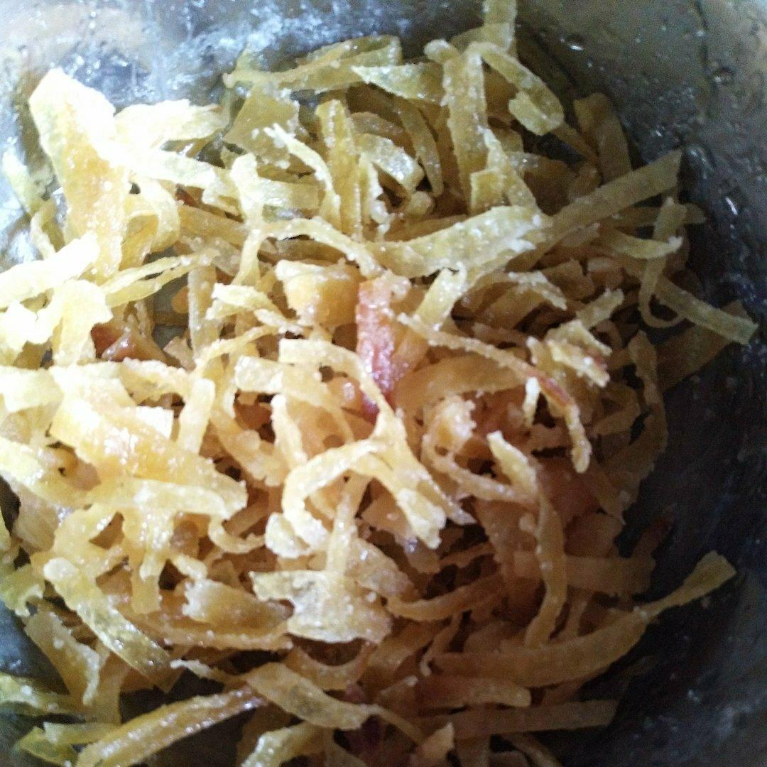 糖渍西柚皮－－橙皮，柚子，桔子一类都可以噢