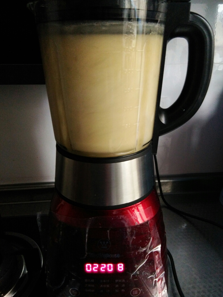 百香果牛奶枣雪梨汁（破壁机版）的做法 步骤4