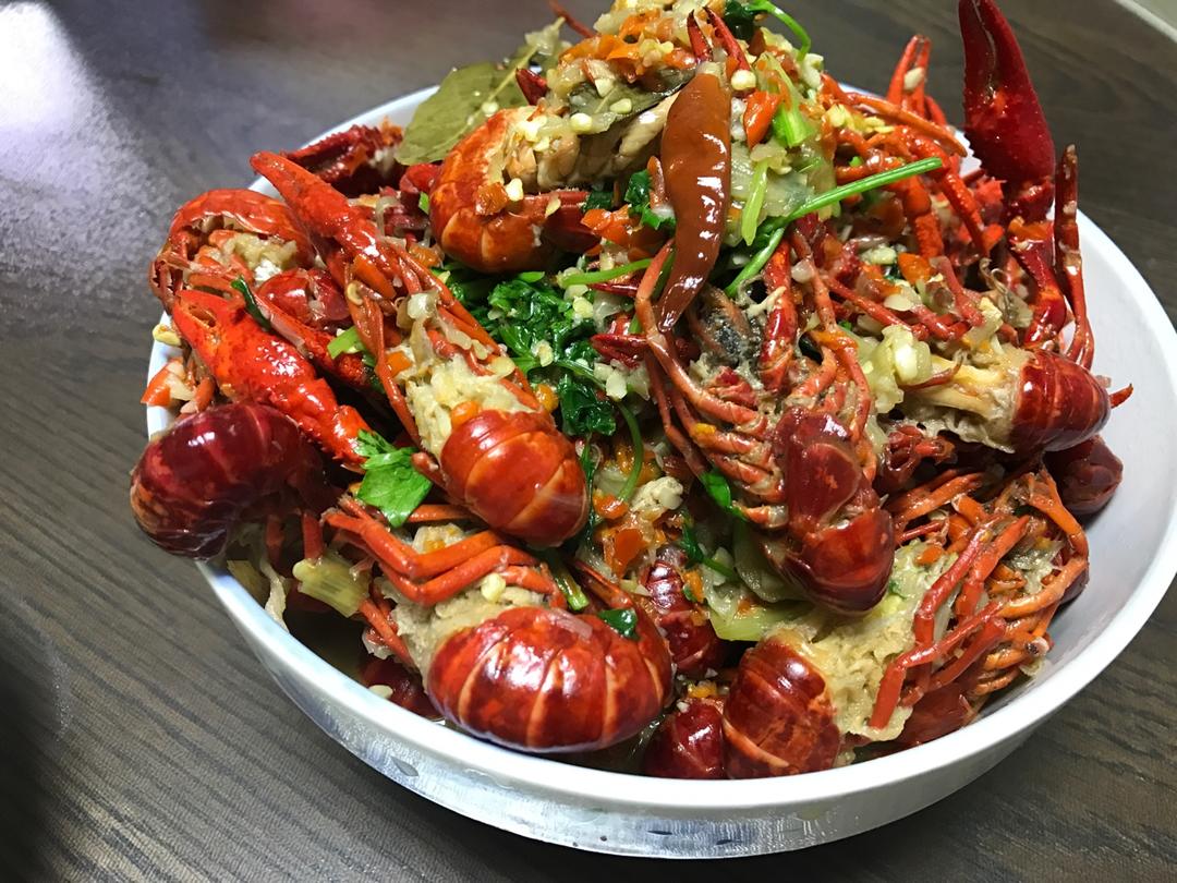 香辣小龙虾-超详细处理干净步骤！