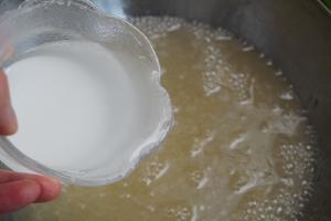 红糖糍粑冰粉（手搓冰籽）的做法 步骤10