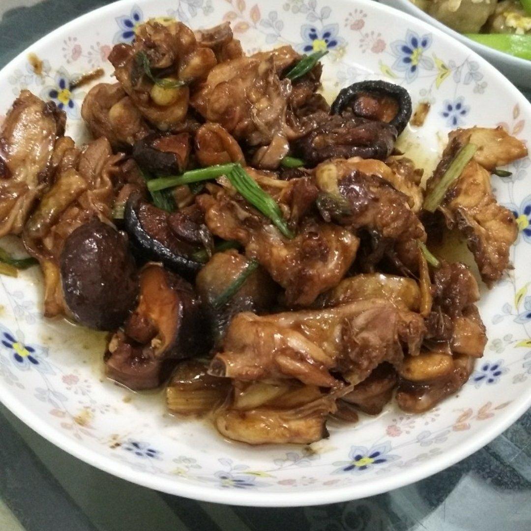 香菇滑鸡