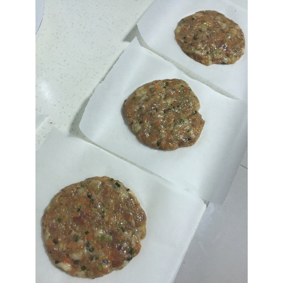 肉多汁的快手汉堡牛肉饼