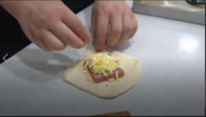 蒜香火腿芝士面包的做法 步骤13