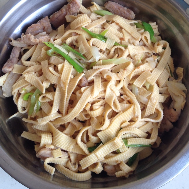 风筝-77做的青椒豆腐皮炒肉丝