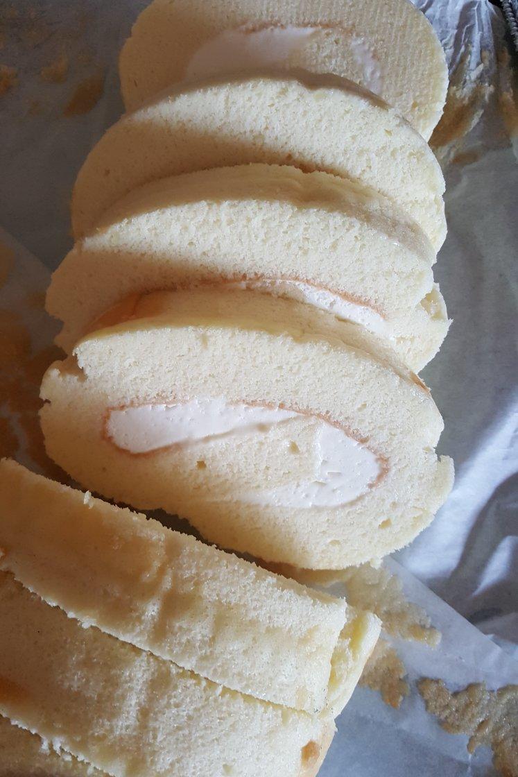 芒果蛋糕卷（详细的小四卷制作视频）