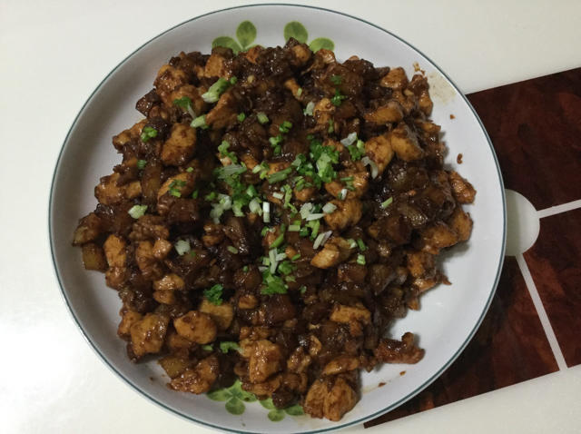 一道怎么做都好吃的干煎土豆鸡丁（红烧，咖喱，椒盐，孜然）
