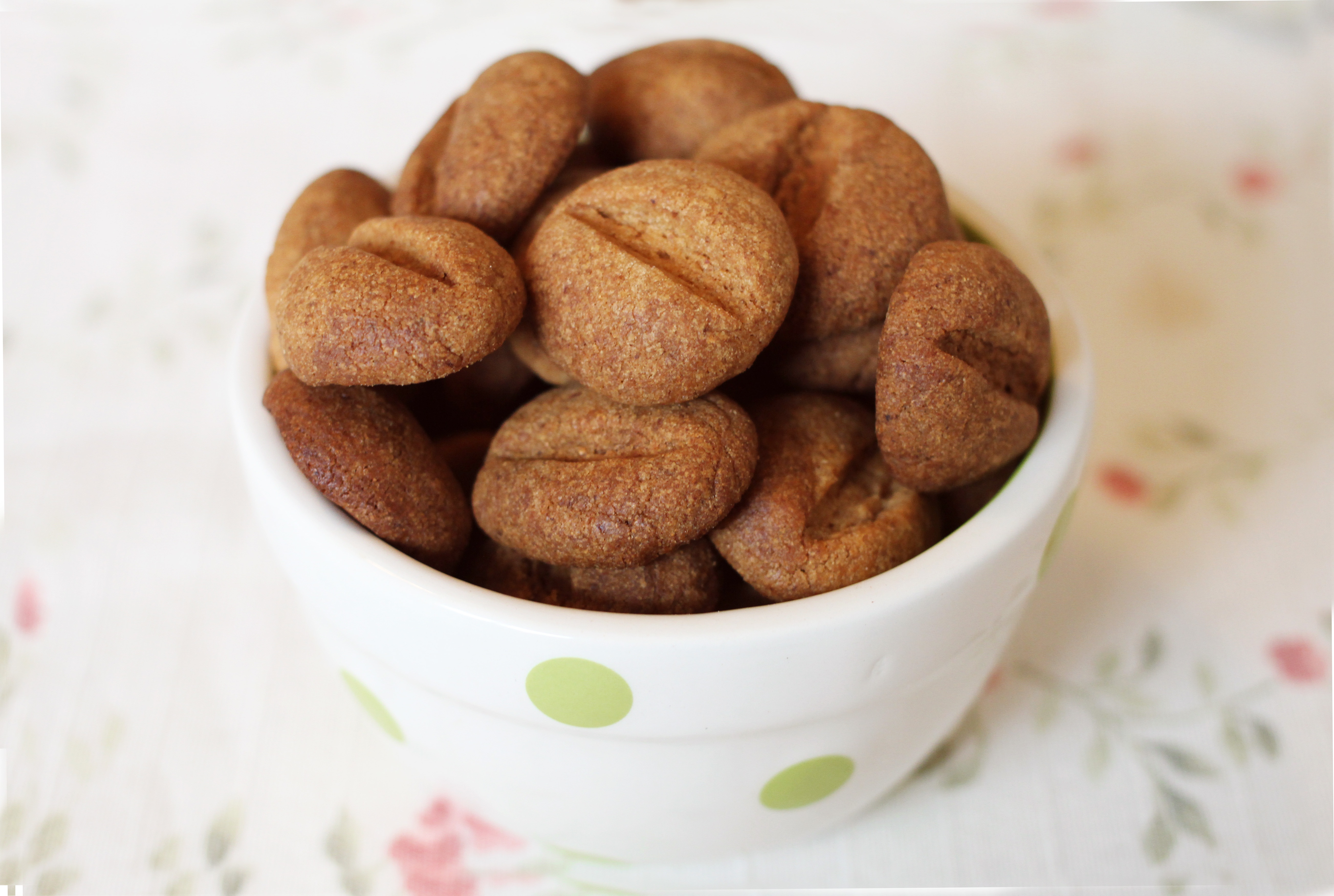 【咖啡豆豆饼干】简单的硬饼干