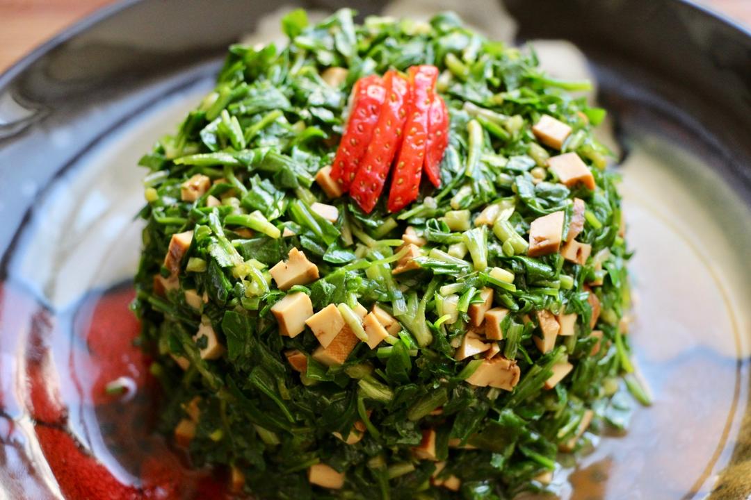 凉拌香干马兰头