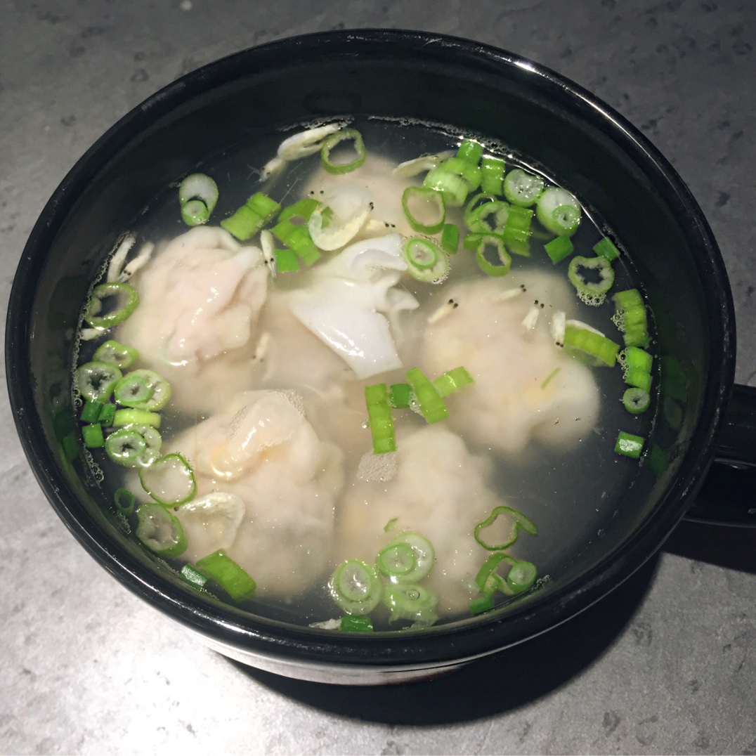 鲜肉虾仁玉米馄饨