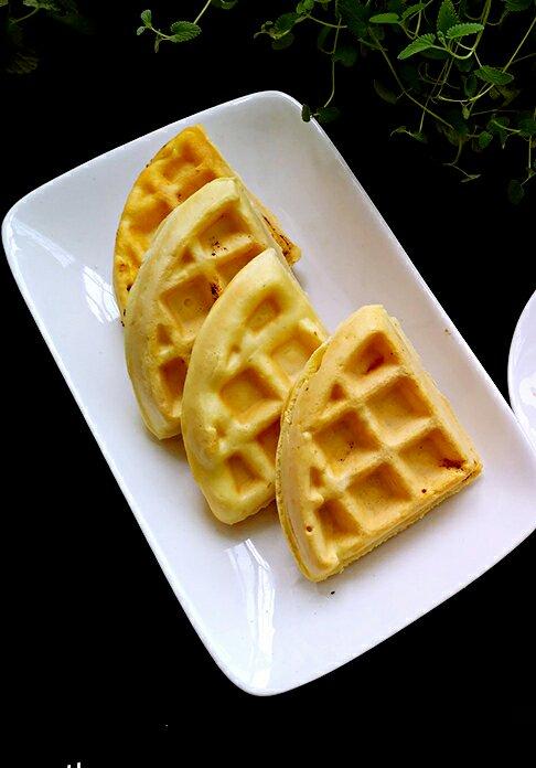 简单低脂玉米面咸华夫饼