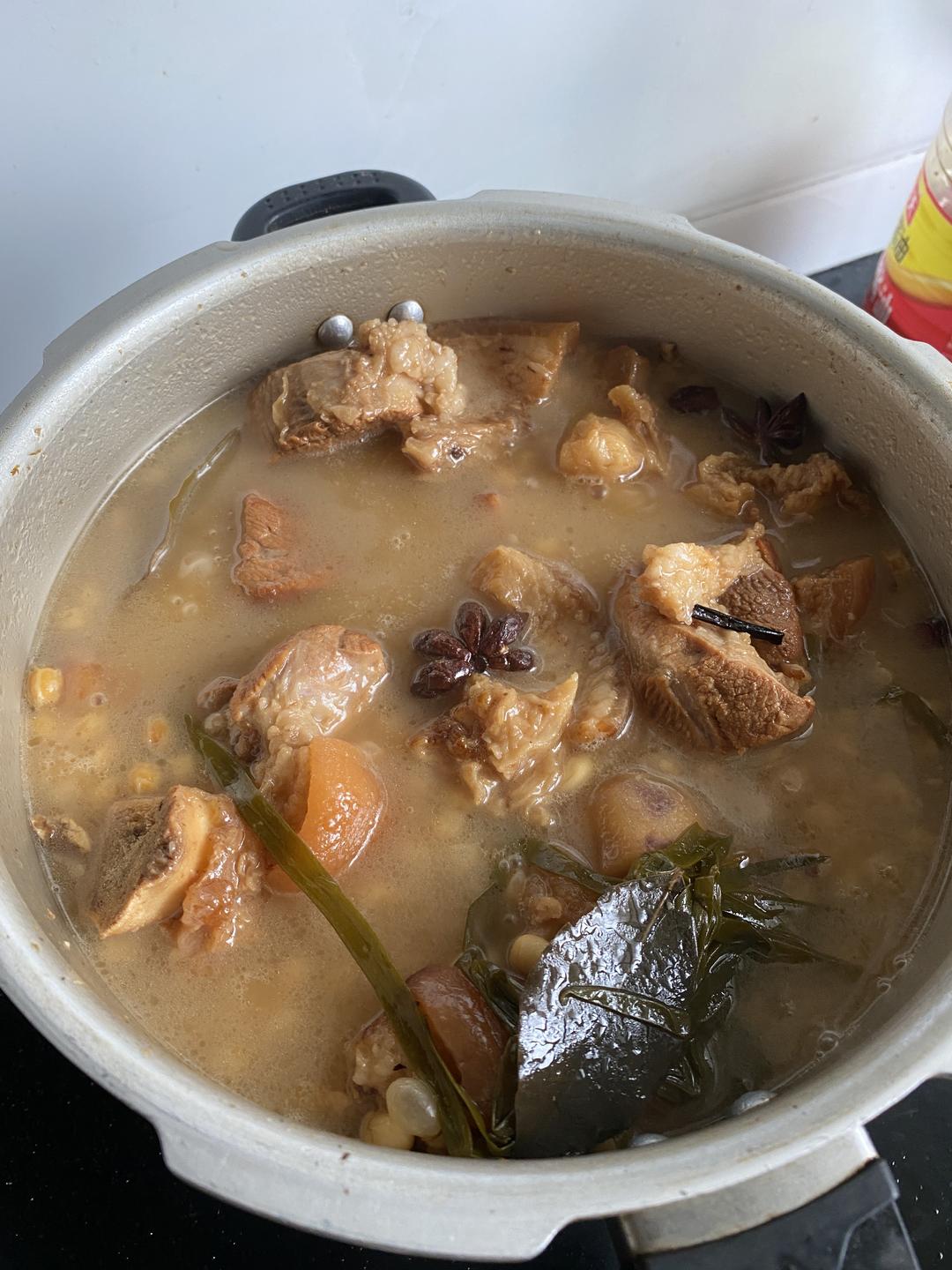 黄豆炖猪蹄的做法