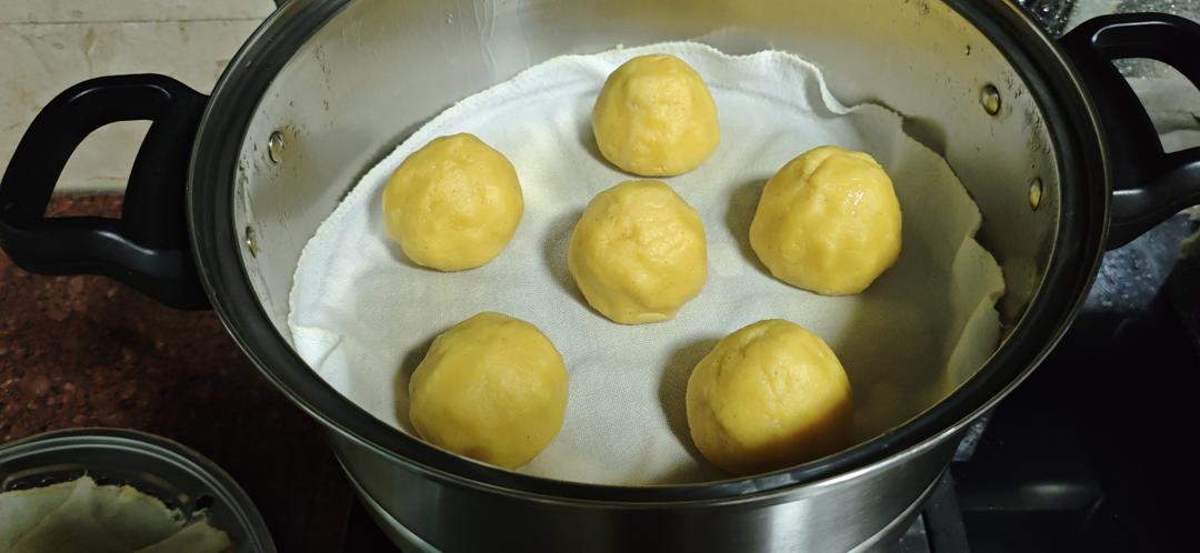 纯玉米面窝窝头(烫面.不发酵)