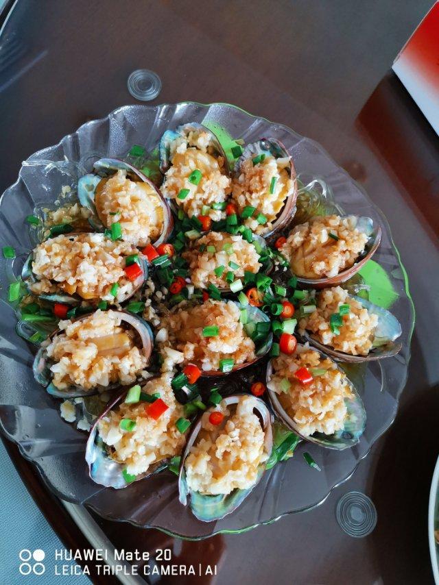 蒜蓉粉丝蒸鲍鱼