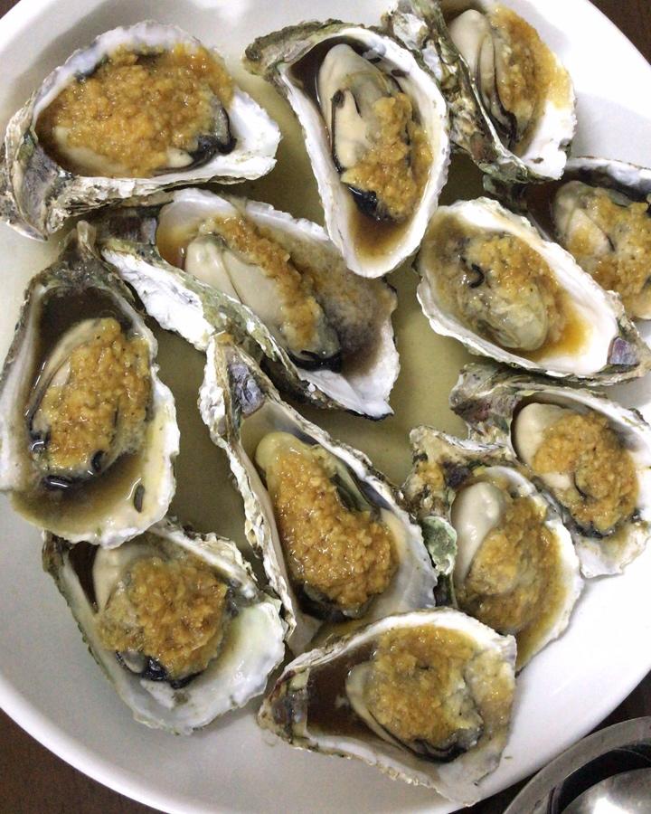紫雅的菜菜做的蒜蓉蒸生蚝
