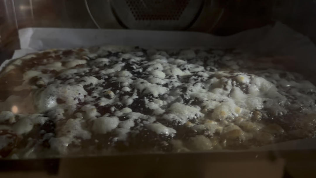 黑松露火腿披萨