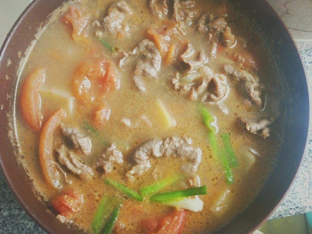 番茄土豆肥牛锅