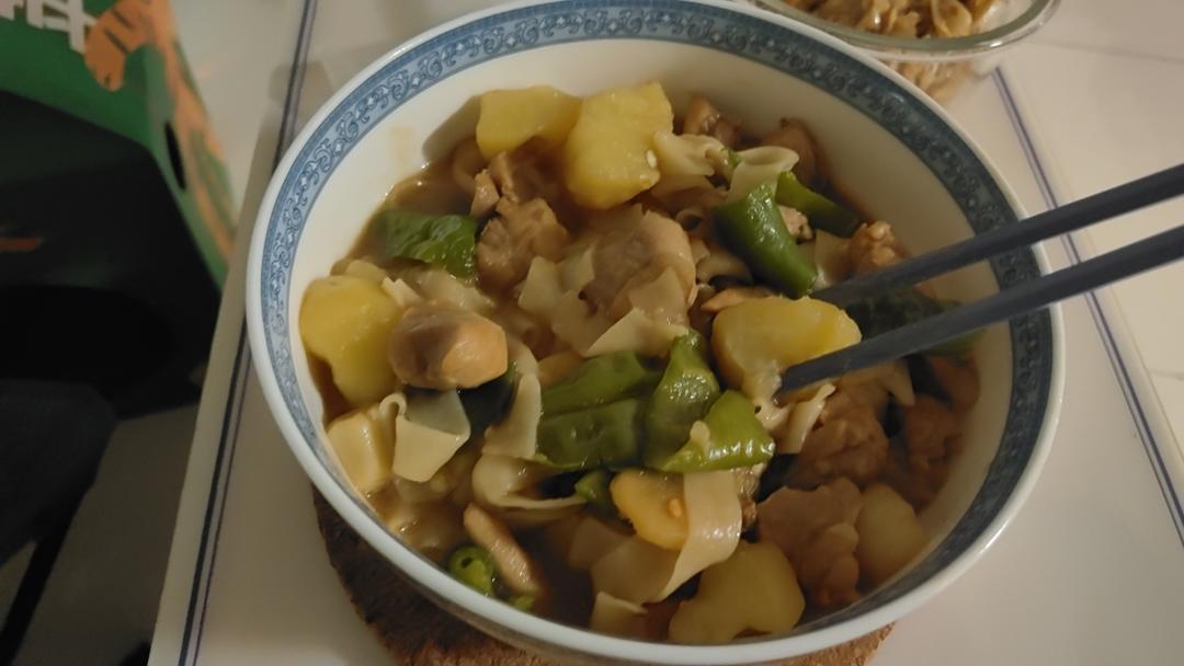 新疆特色大盘鸡（附加皮带面做法）