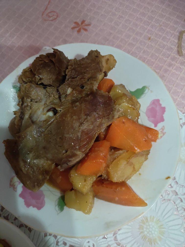 山药胡萝卜炖羊腿
