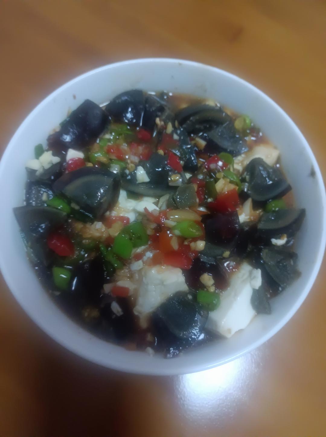 皮蛋拌豆腐（从这道菜说起，如何拌出好吃的凉拌菜）