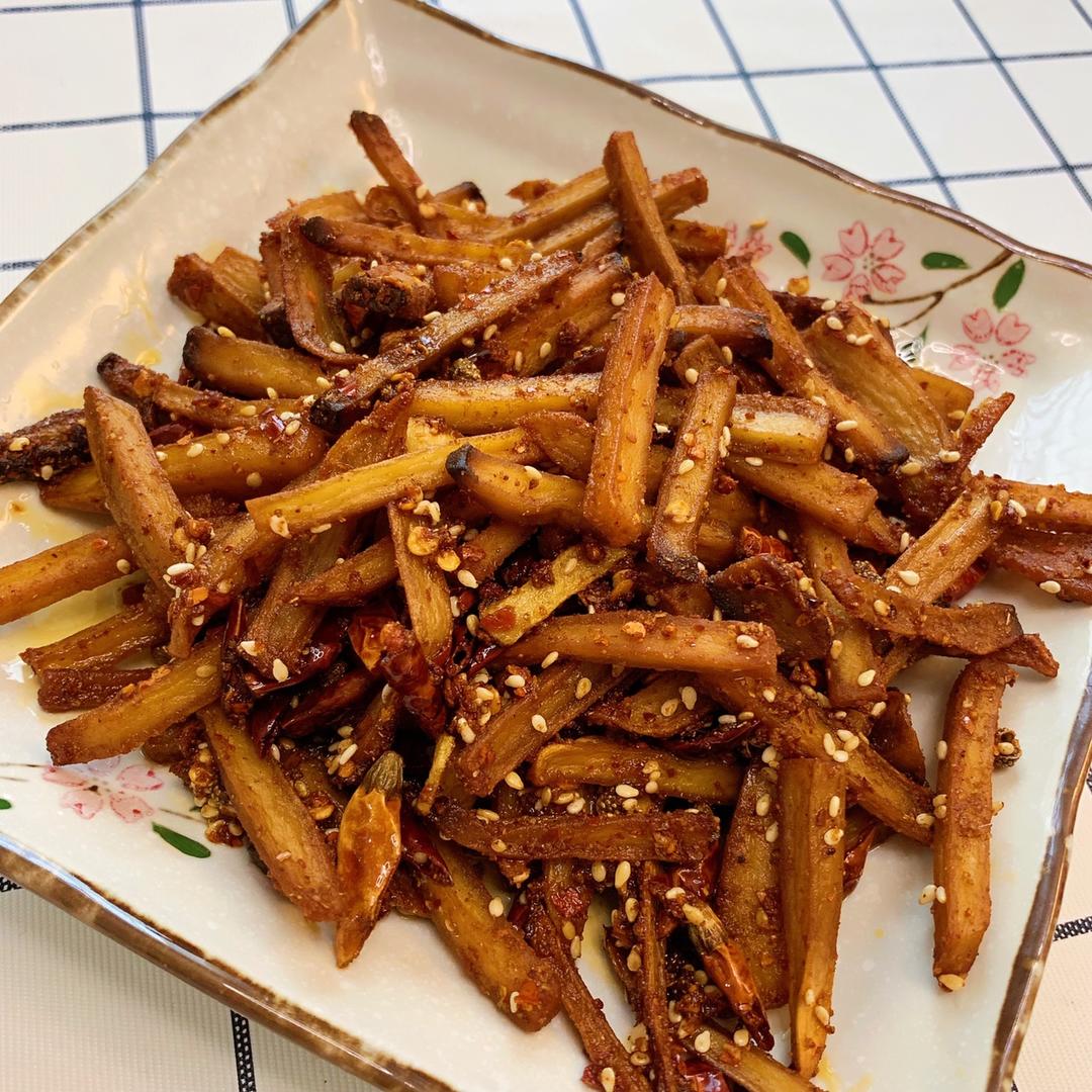 厨师长教你：“冷吃杏鲍菇”的创新做法，这味道好吃得停不下来