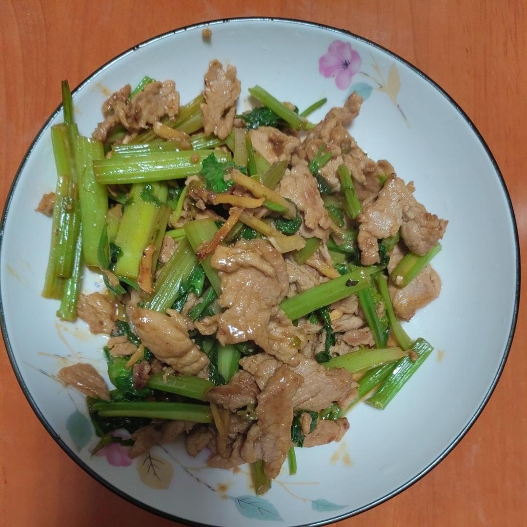 芹菜炒肉