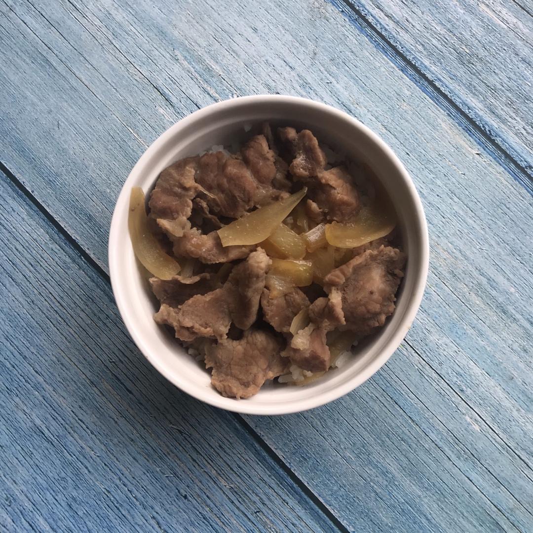 超简单的日式牛丼飯【Yuma Cooking】