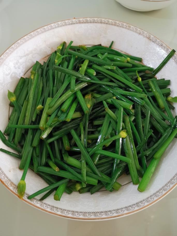 炒韭菜花的做法