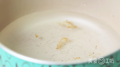 春笋香菇炊饭-吃一顿鲜三天！的做法 步骤1