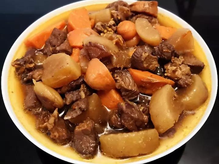 红烧羊肉萝卜