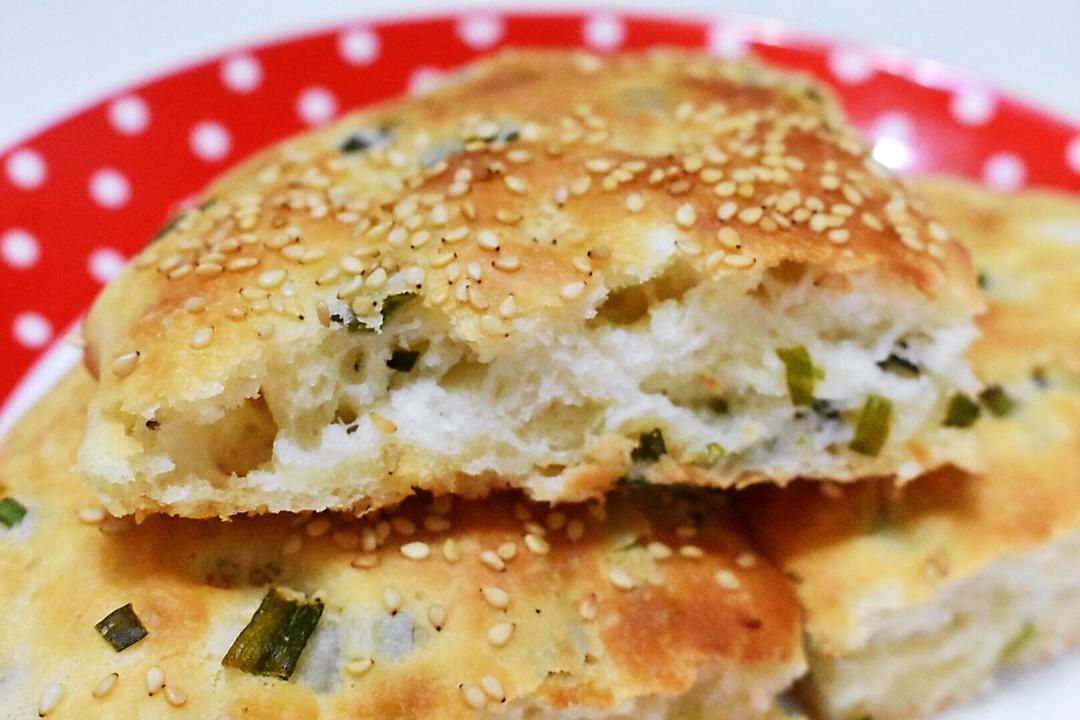 清心1986做的简易发面葱油饼烤箱版