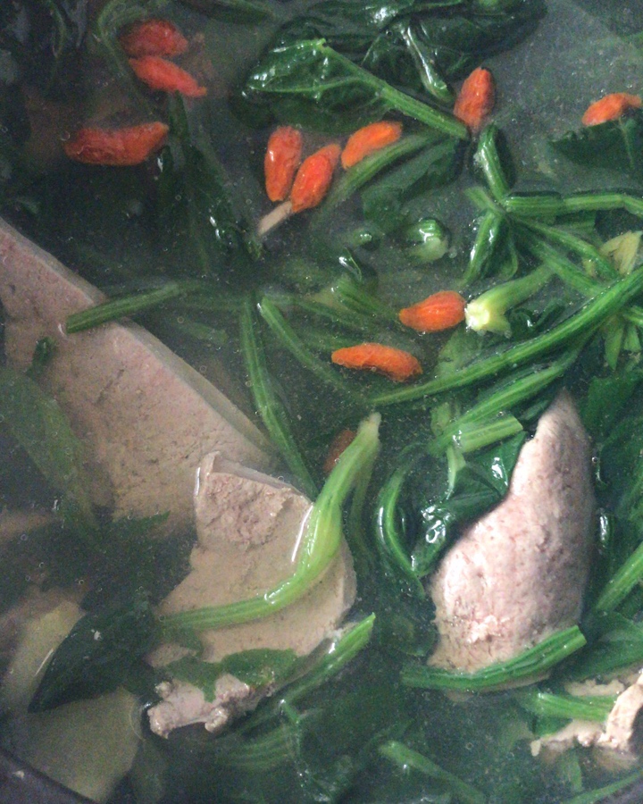 汤汤水水—菠菜猪肝汤