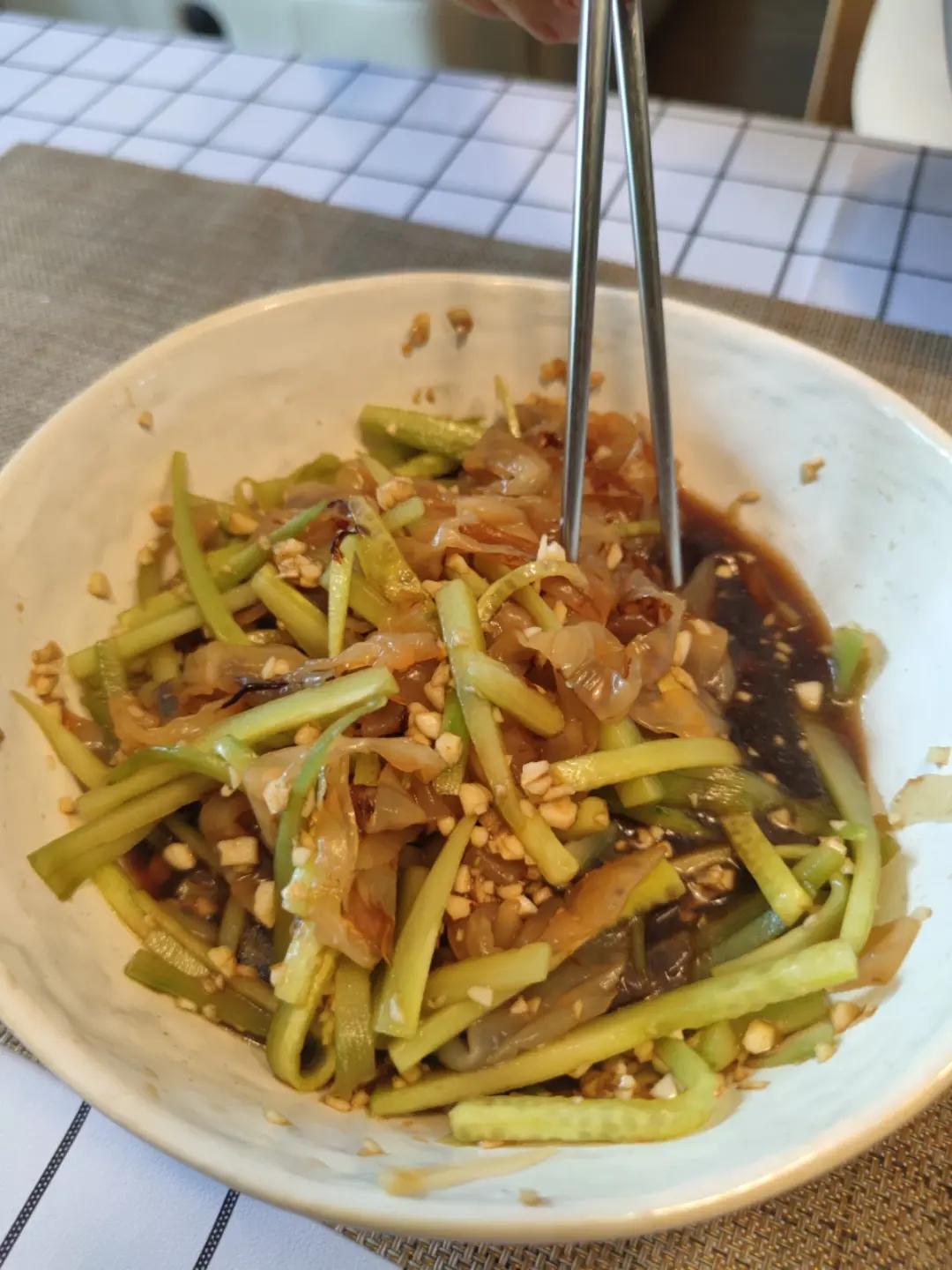 堂妈小厨——凉拌海蜇